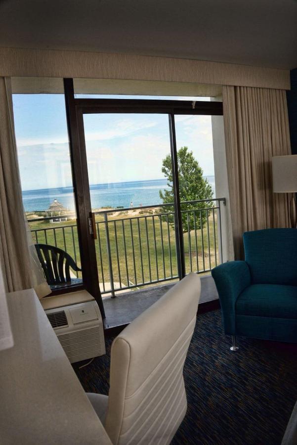 Illinois Beach Hotel Zion Екстериор снимка