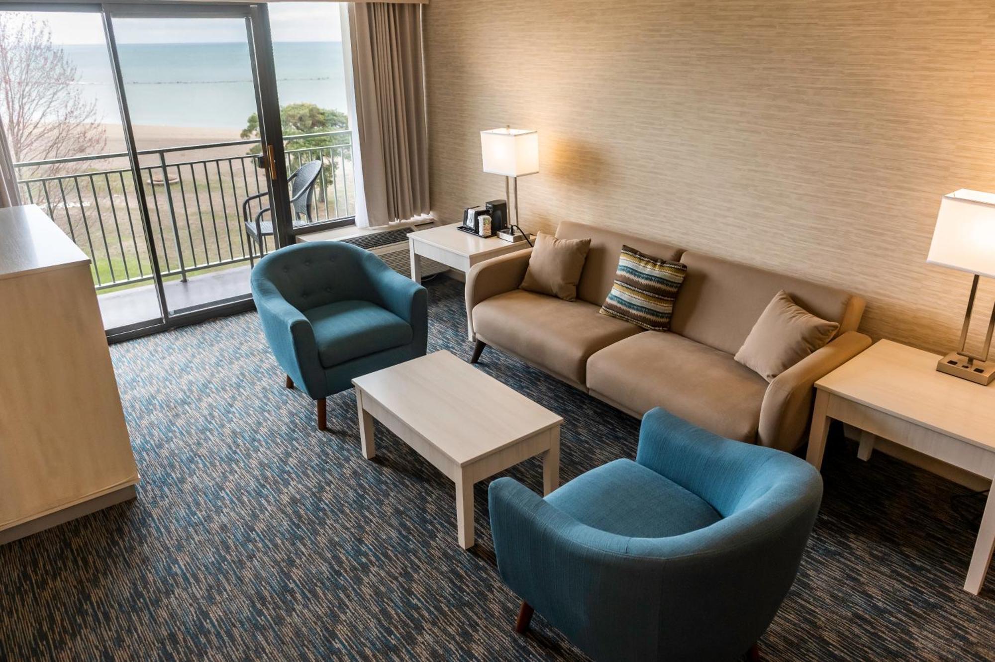 Illinois Beach Hotel Zion Екстериор снимка